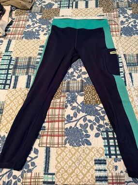 Athletic Works Navy and Teal Lined Leggings with Inner and Side Pockets